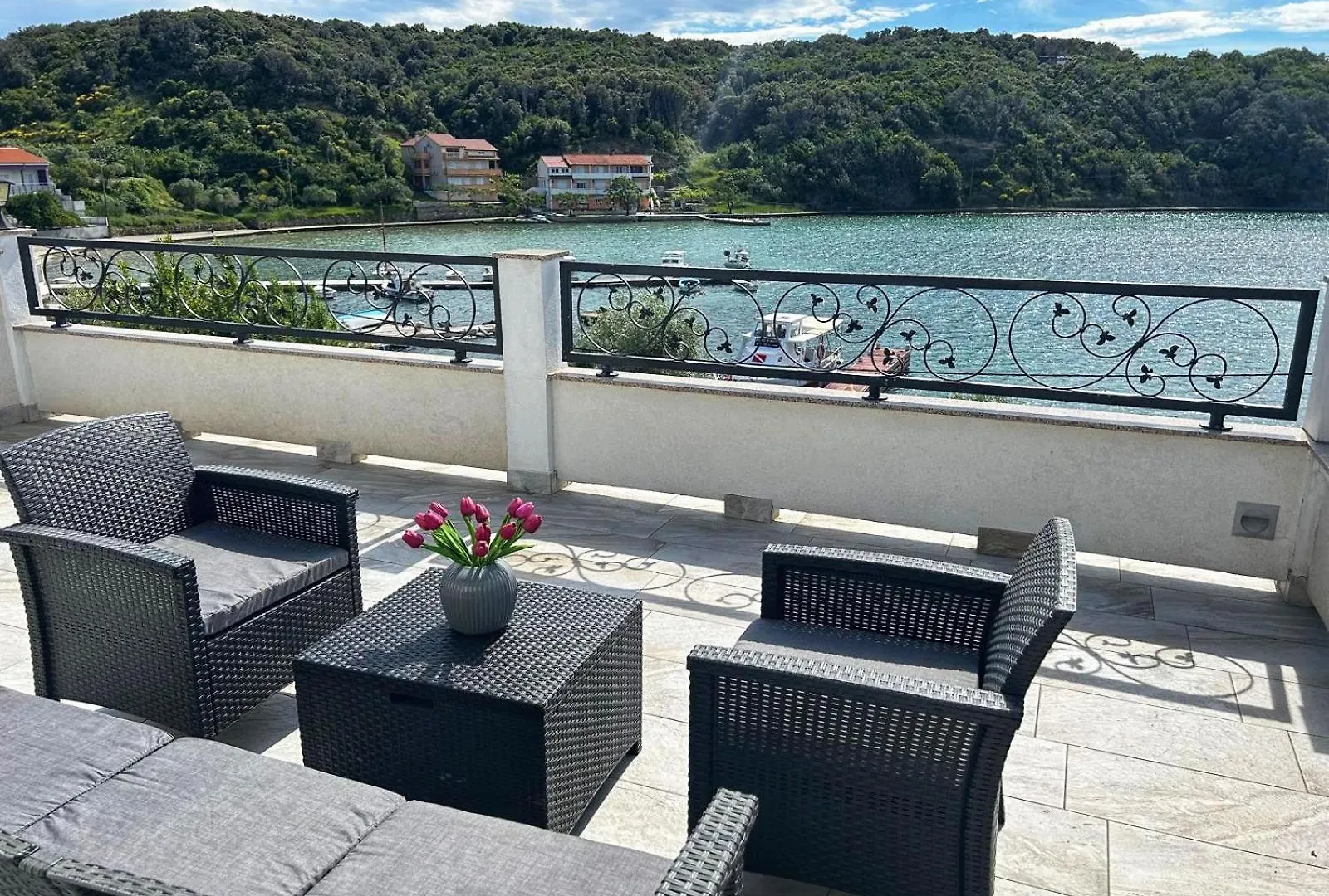 Kuki Appartements Rab Supetarska Draga Croatia