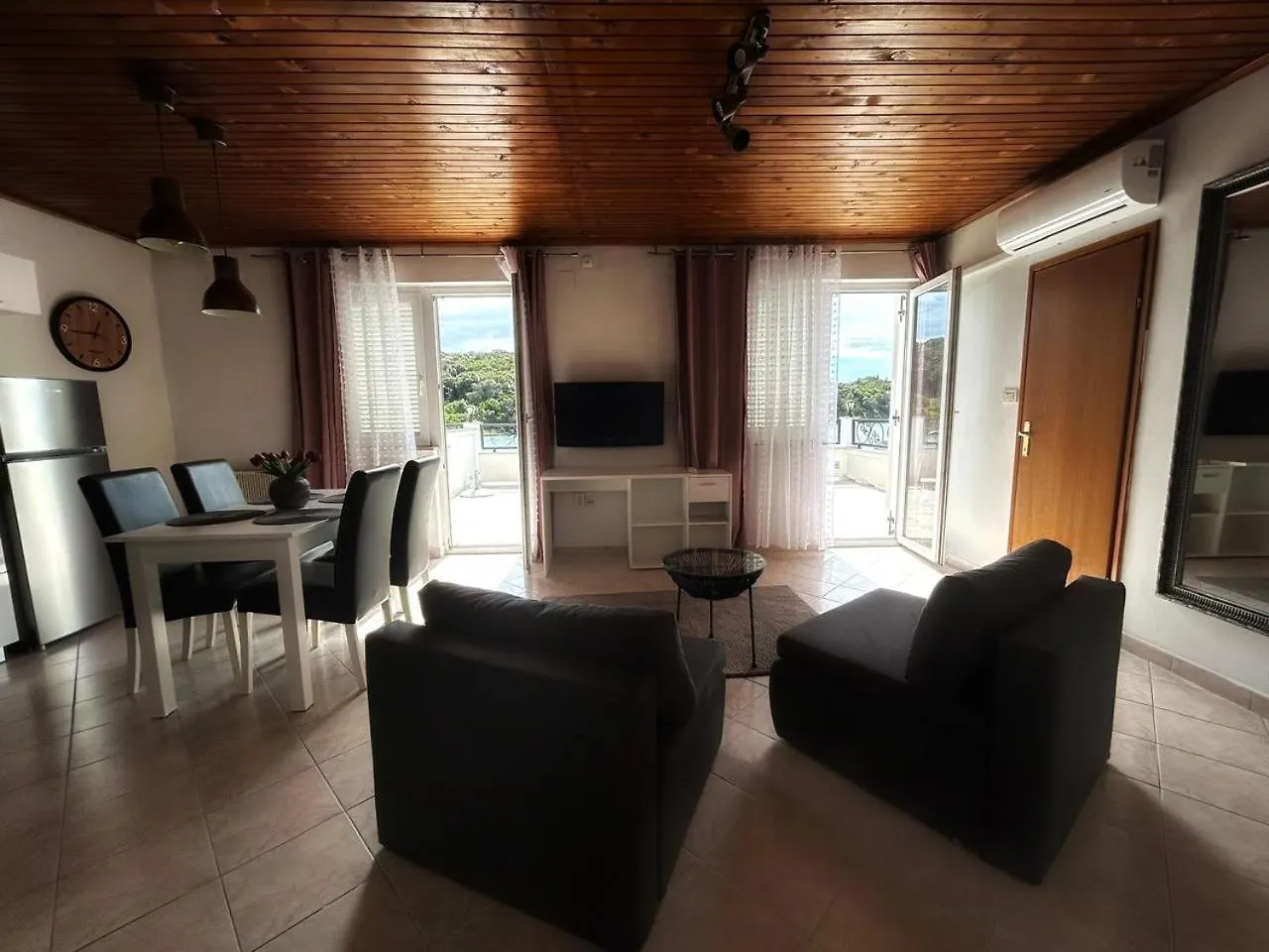 Kuki Appartements Rab Supetarska Draga